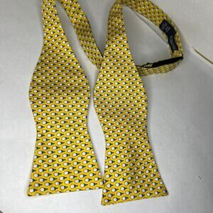 Golf Bow Tie -Silk Adjustable with Golf balls on tees discreet pattern Cremieux